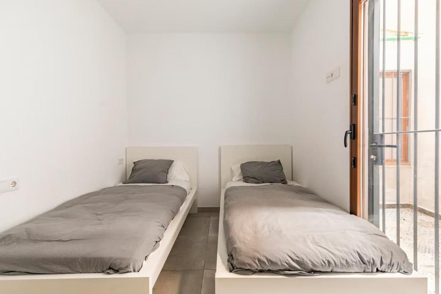 バレンシアVivienda Junto A Ruzafa - 12 Pax Y Masアパートメント エクステリア 写真