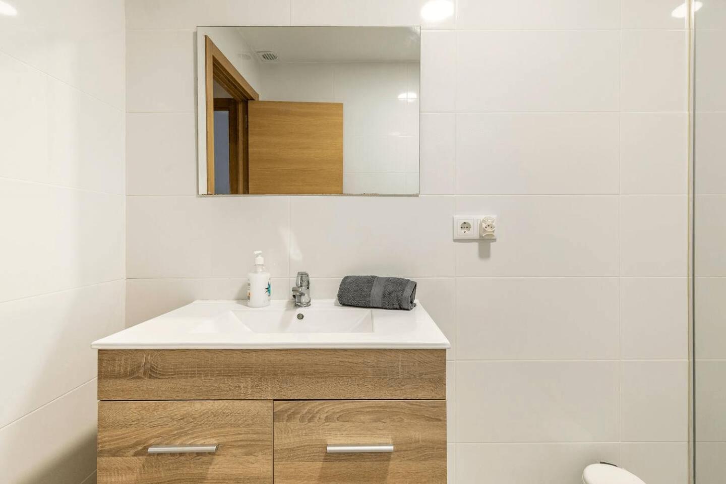 バレンシアVivienda Junto A Ruzafa - 12 Pax Y Masアパートメント エクステリア 写真